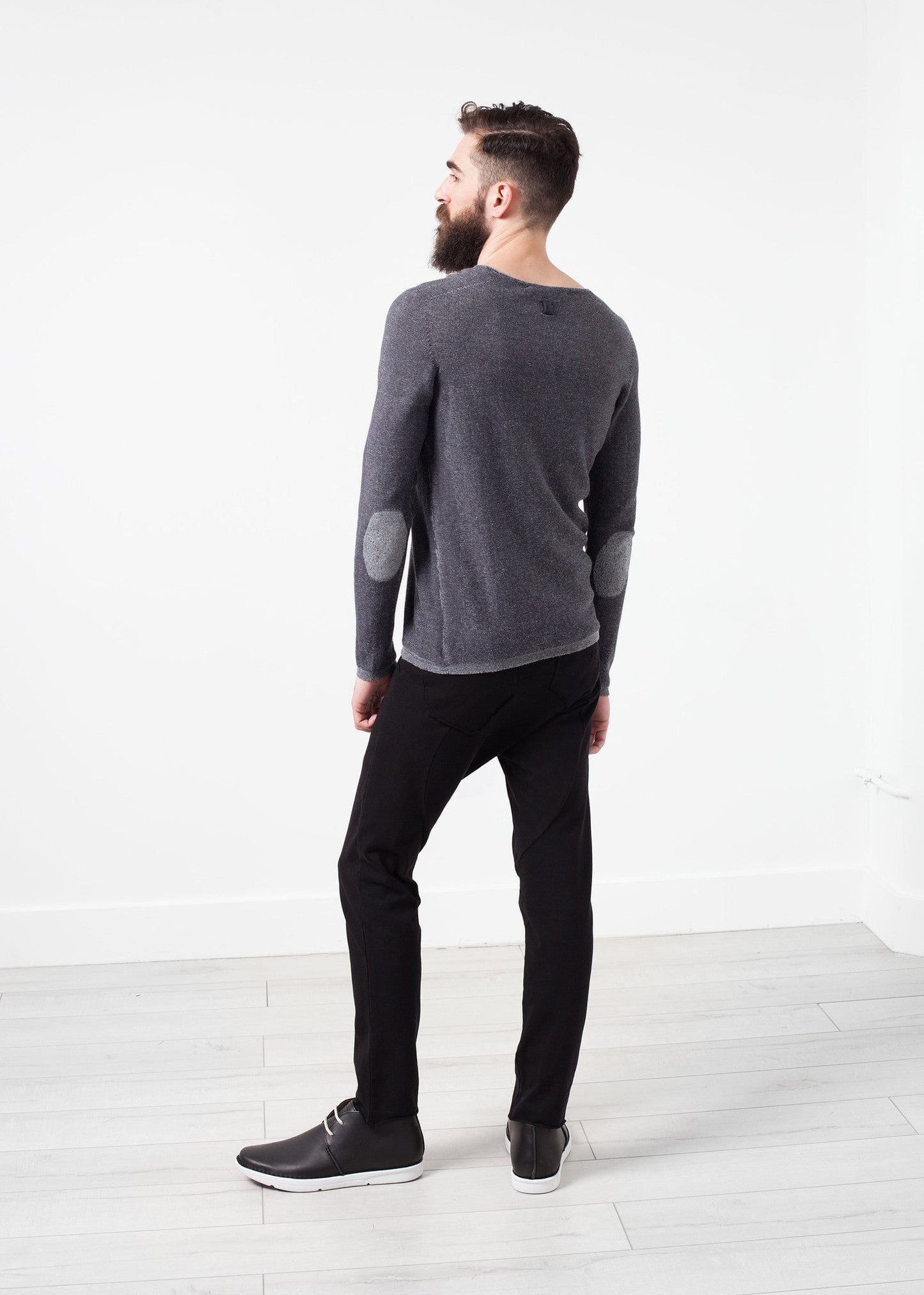 Curios Sweatshirt in Steel Grey - men's knitwear - Ethnicyug Hannes Roether