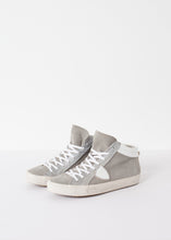 Load image into Gallery viewer, High Top Sneaker
