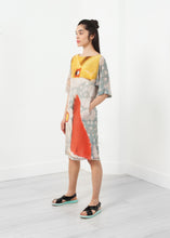 Load image into Gallery viewer, 3/4 SLEEVE KIMONO DRESS
