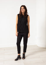 Load image into Gallery viewer, Zip Back Circle Blouse in Black
