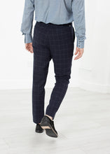 Load image into Gallery viewer, Egon Pant in Check
