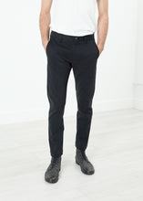 Load image into Gallery viewer, Men&#39;s Chino in Black
