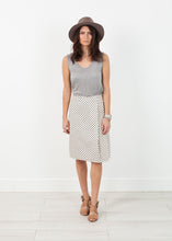 Load image into Gallery viewer, Pleated Skirt in Glitter Dots
