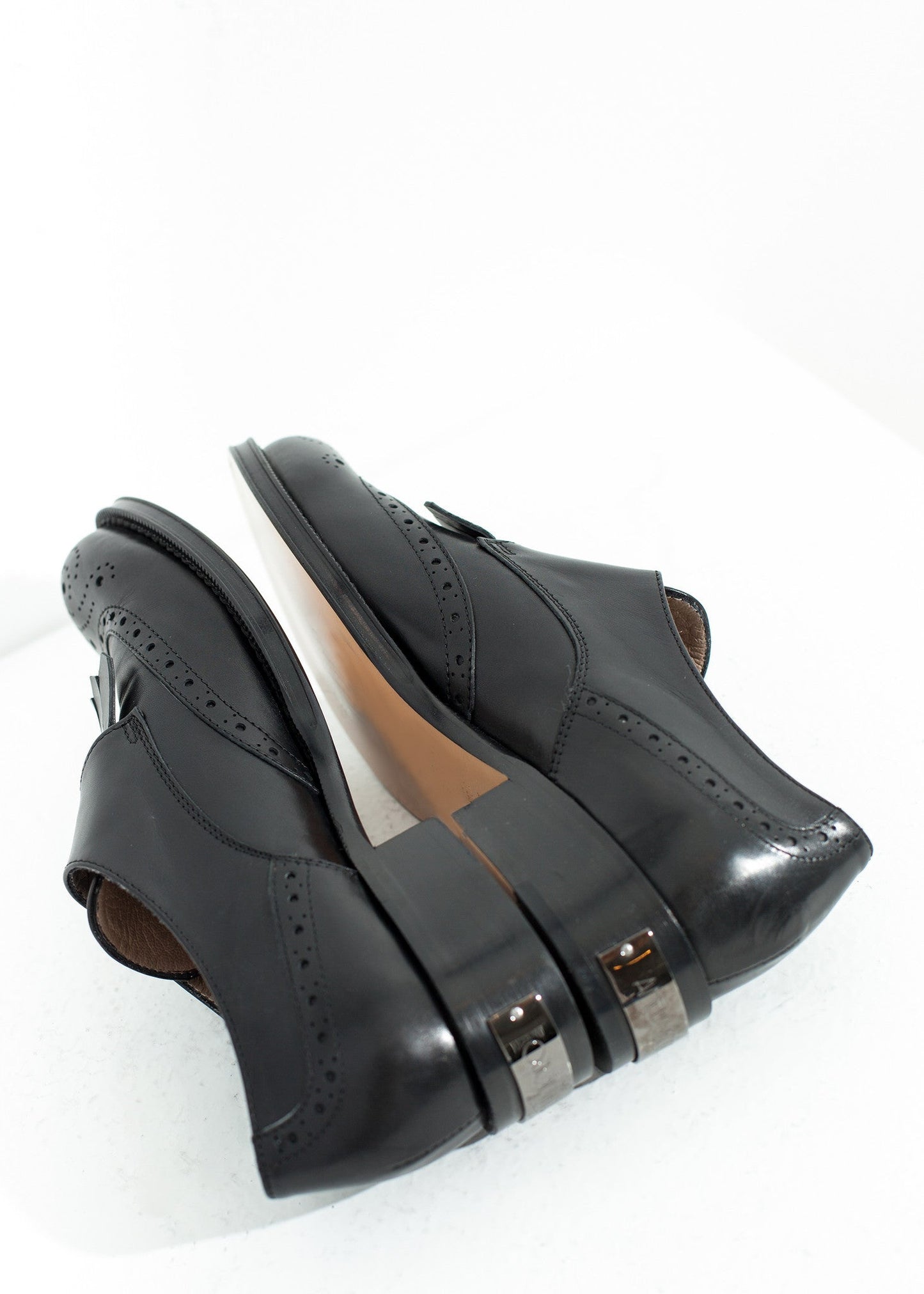 Golf Shoe in Black  - women's shoes - Ethnicyug Amelia Toro